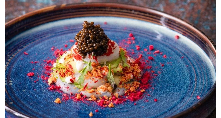 Millefoglie di capasanta, avocado e caviale
