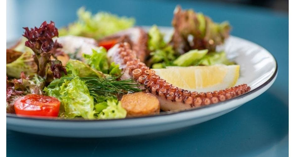 Le insalate di mare estive che amerai