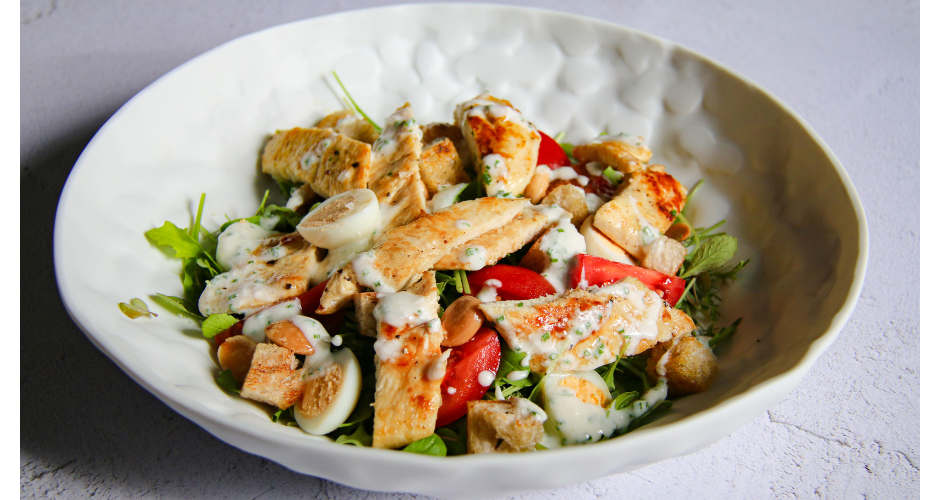 Insalata di pollo gourmet