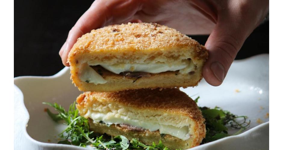 Mozzarella in carrozza