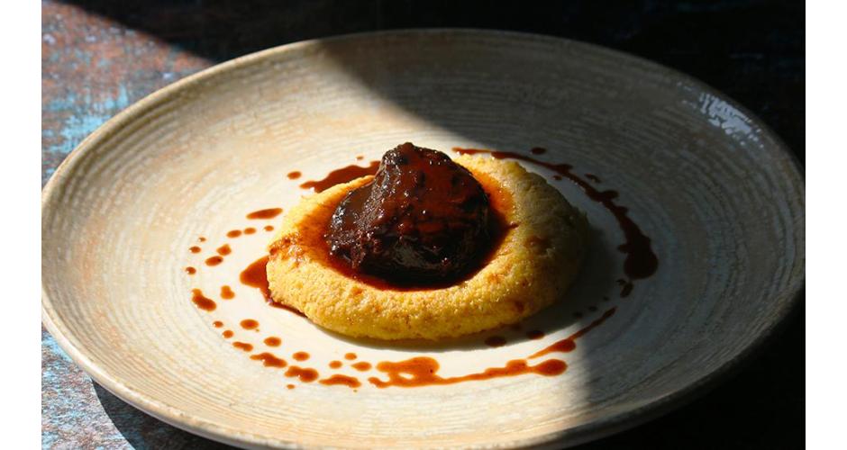 Guancia stufata di patanegra e polenta