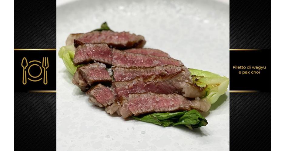 Filetto di wagyu A5 con pak choi grigliato